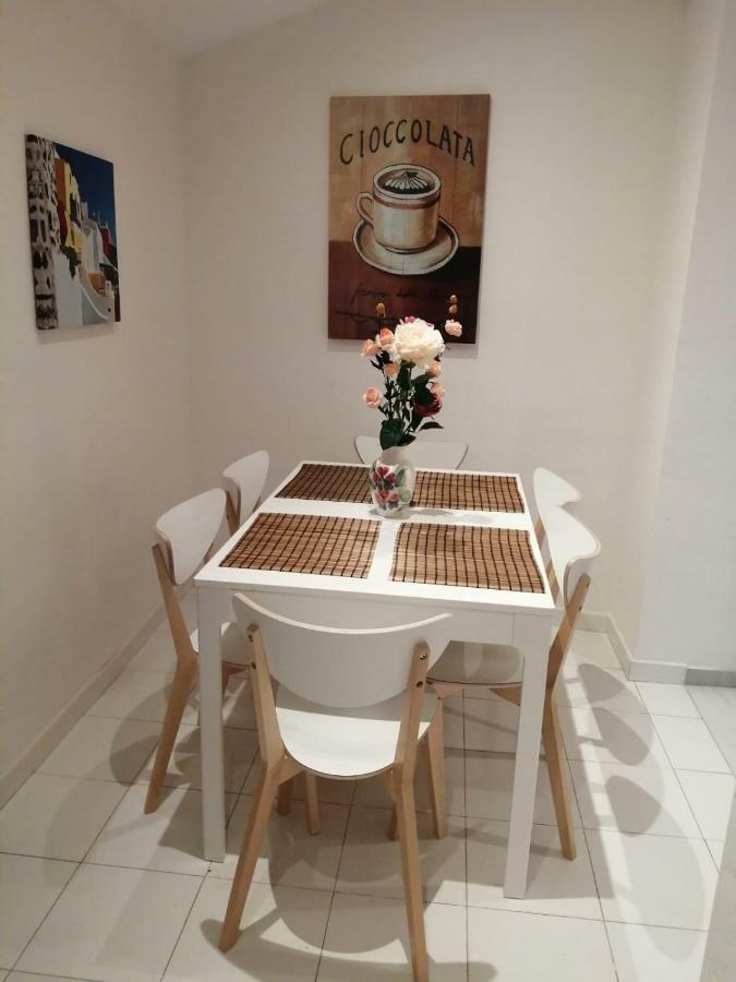 Alfalfa Suites Sevilla Buitenkant foto